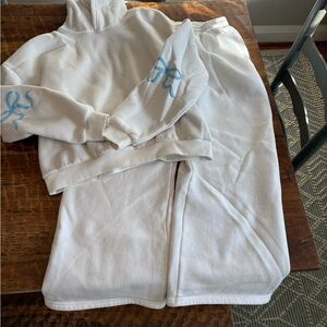 Edikted White Hoodie and Sweatpants Set with Blue Bows